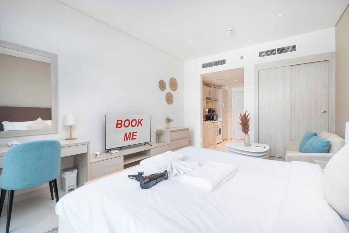Apartment Cozy With Easy Access To The In Palm Jumeirah!
